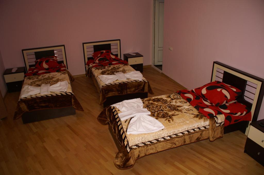 Europa+T Hotel Tbiliszi Kültér fotó