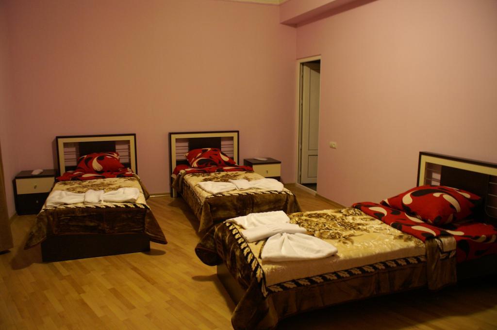 Europa+T Hotel Tbiliszi Kültér fotó