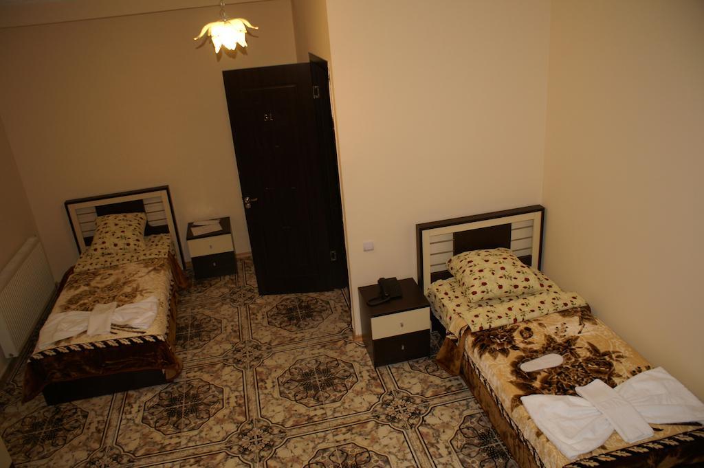 Europa+T Hotel Tbiliszi Kültér fotó